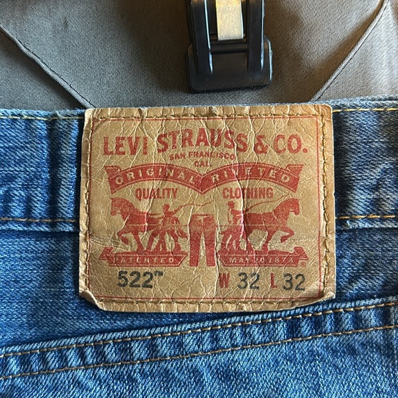 Levi Strauss Jeans - Picture 4 of 7